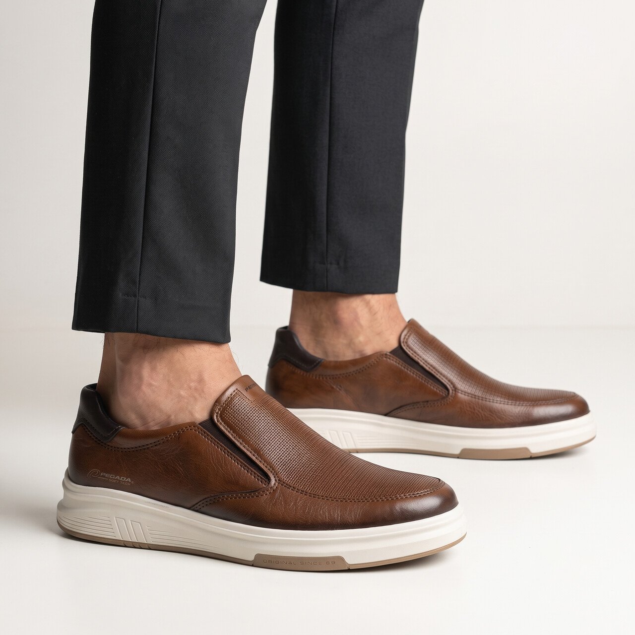 Tênis Casual Slip On Pegada Masculino Em Couro Marrom Marrom 2