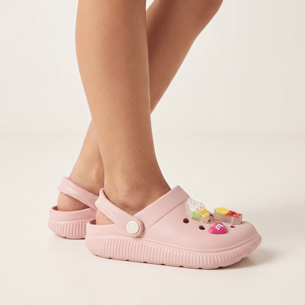 Babuche Molekinha Infantil com Pins de LED Rosa Rosa 2