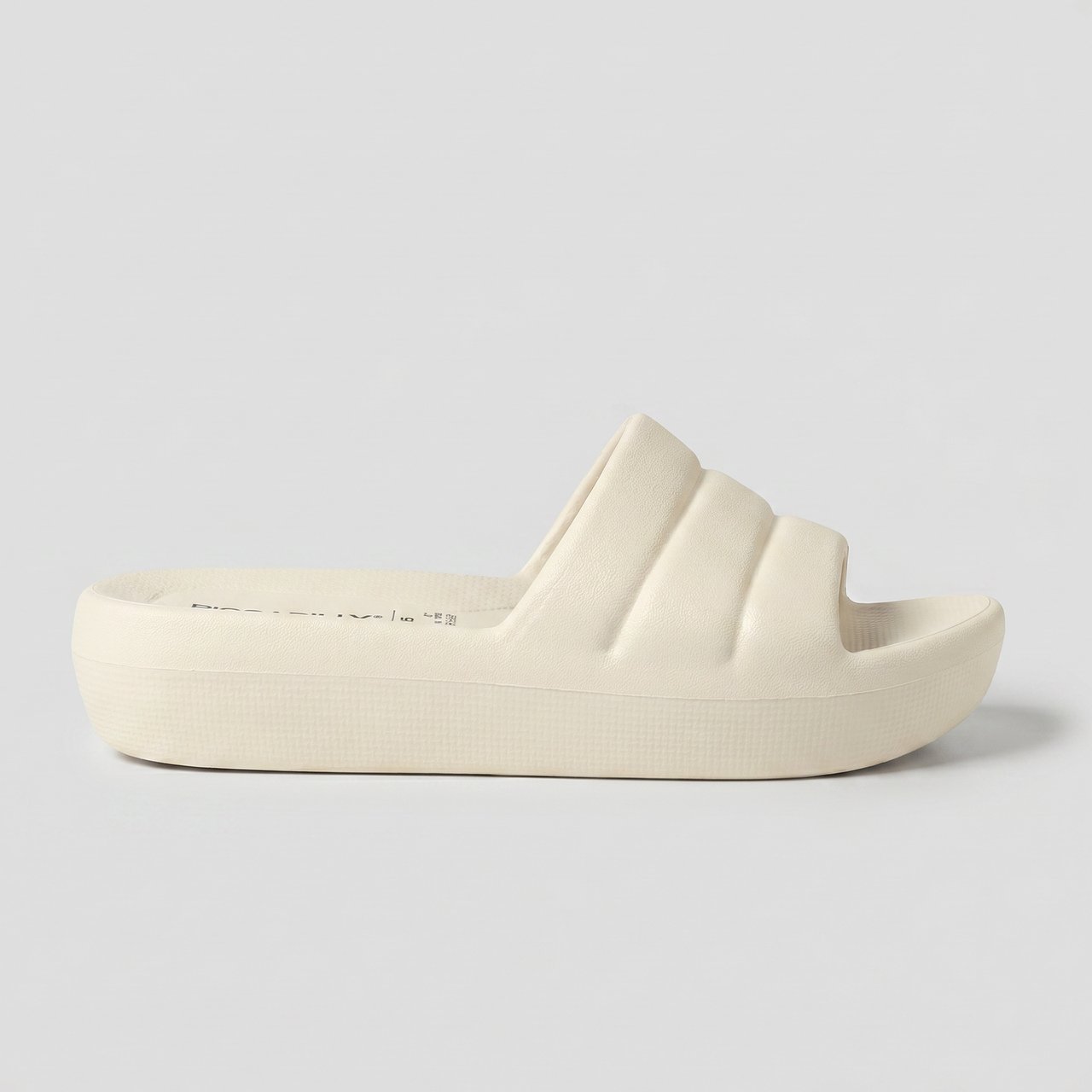 Chinelo Nuvem Marshmallow Piccadilly Off White