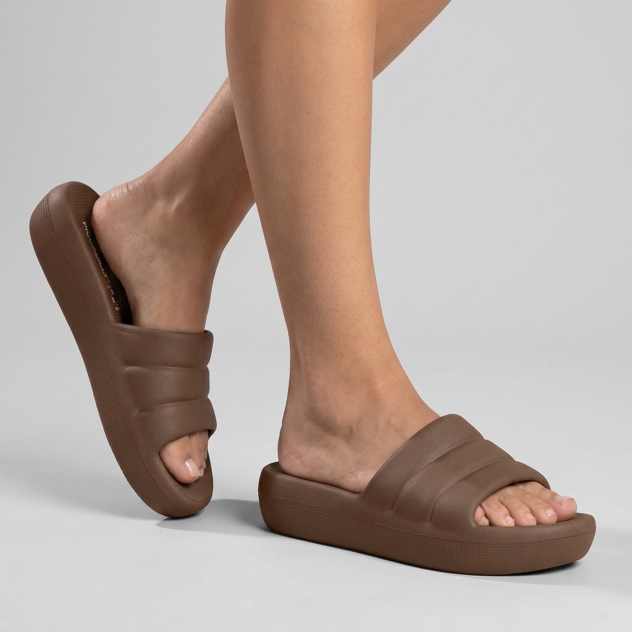 Chinelo Nuvem Marshmallow Piccadilly Marrom Marrom 2