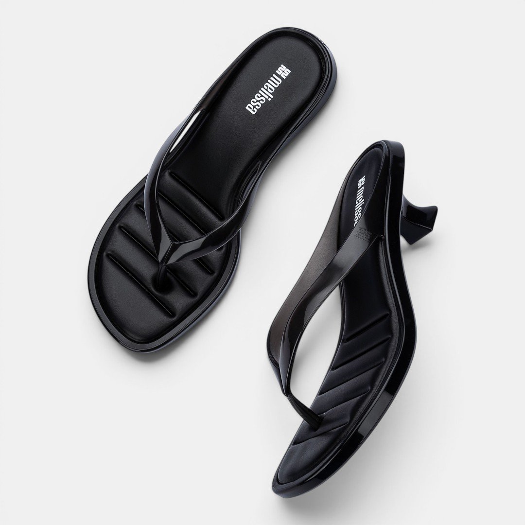 Tamanco Melissa Thong Kitten Heel Preto Preto 2