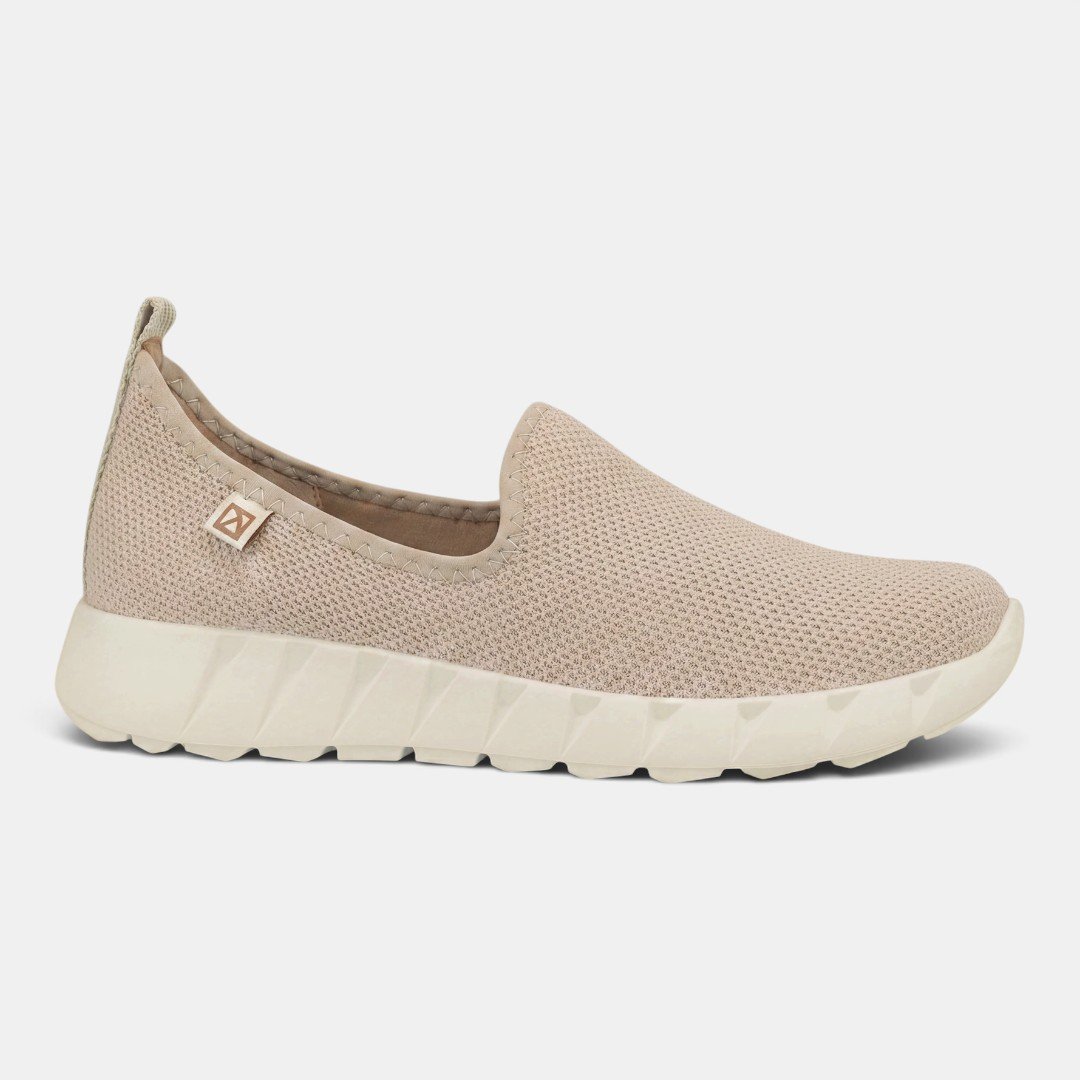 Tênis Slip On Piccadilly Casual Feminino Bege