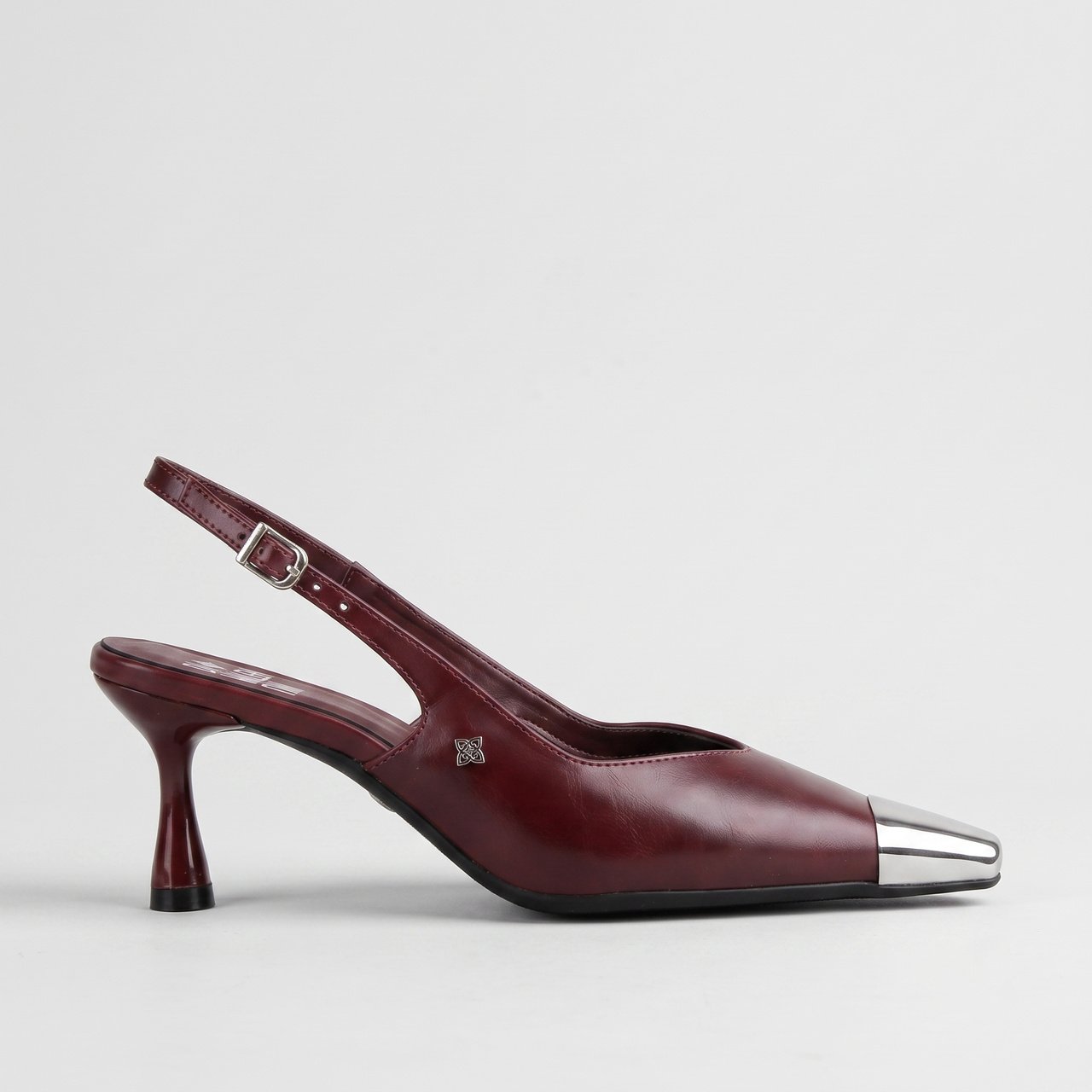 Scarpin Slingback Di Valentini Biqueira De Metal Vinho
