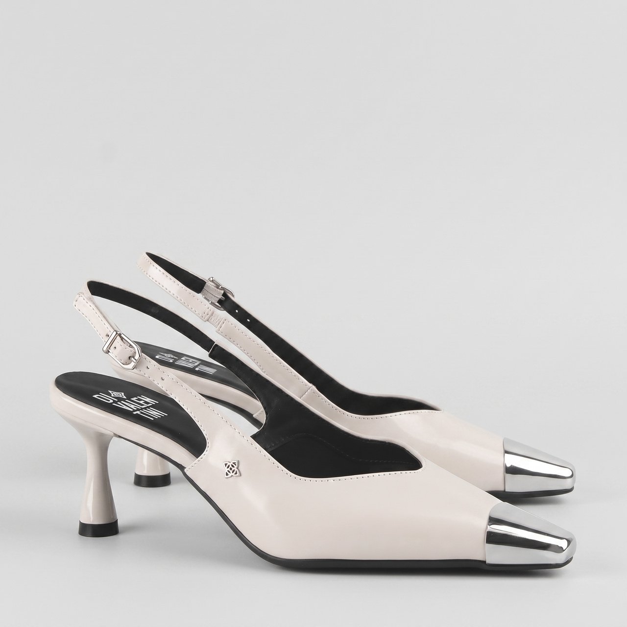 Scarpin Slingback Di Valentini Biqueira De Metal Off White Branco 3
