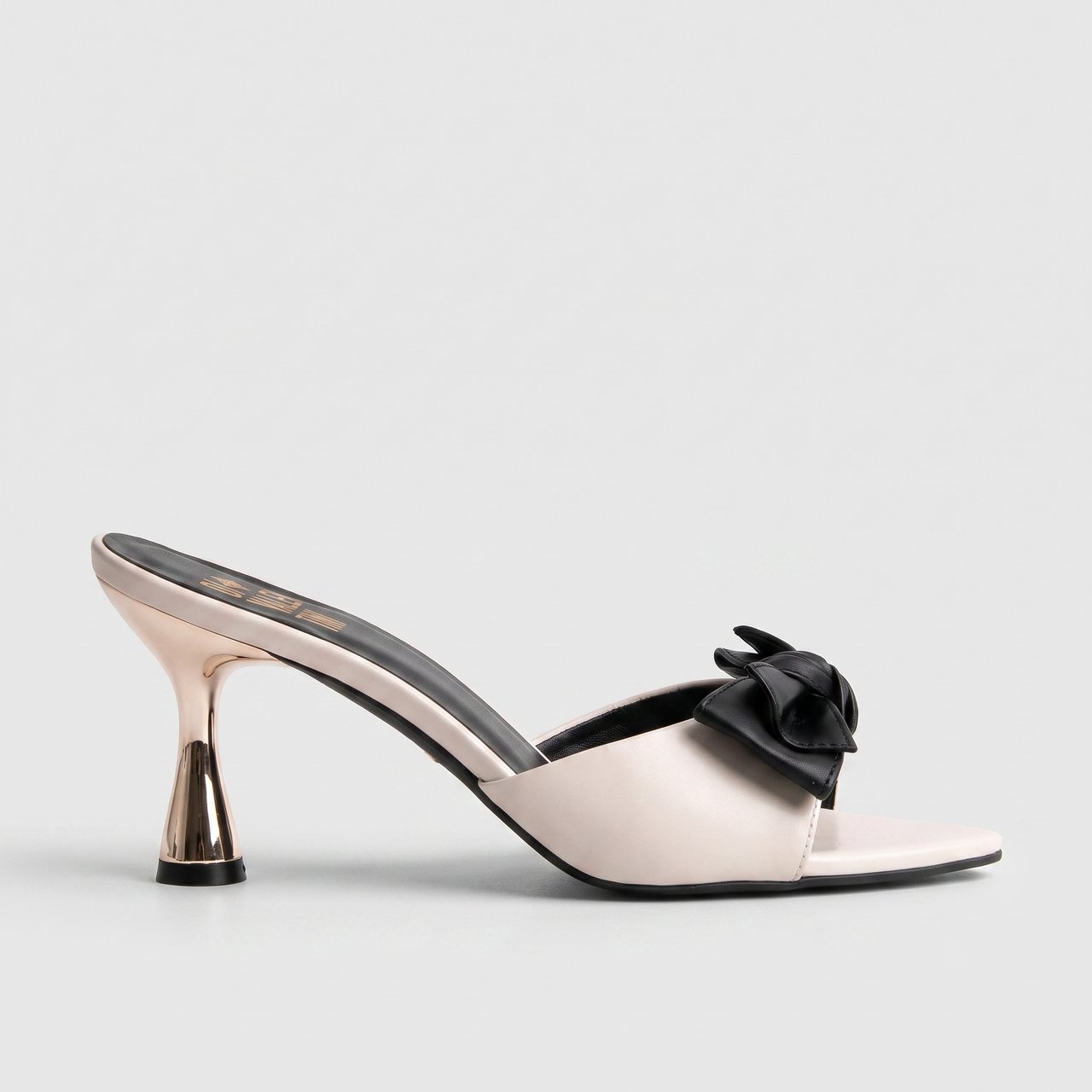 Tamanco Di Valentini Off White com Laço Preto