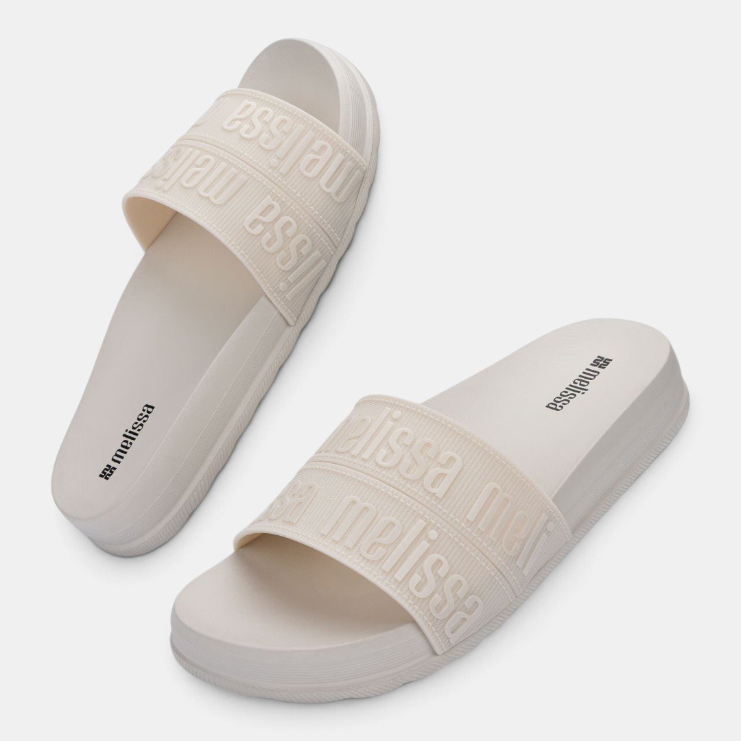 Chinelo Melissa Cozy Slide M-Lover Bold Bege Bege 4