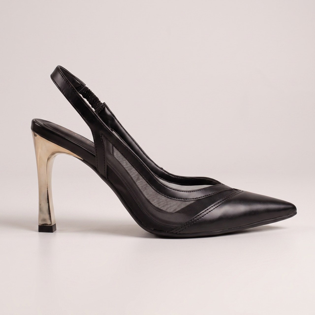 Scarpin Slingback Bebecê Com Telinha Preto