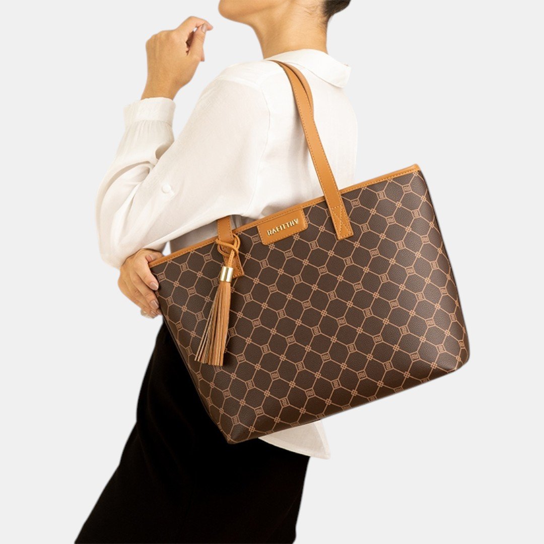 Bolsa Rafitthy Tote Tassel Essential Monograma Marrom Marrom 2
