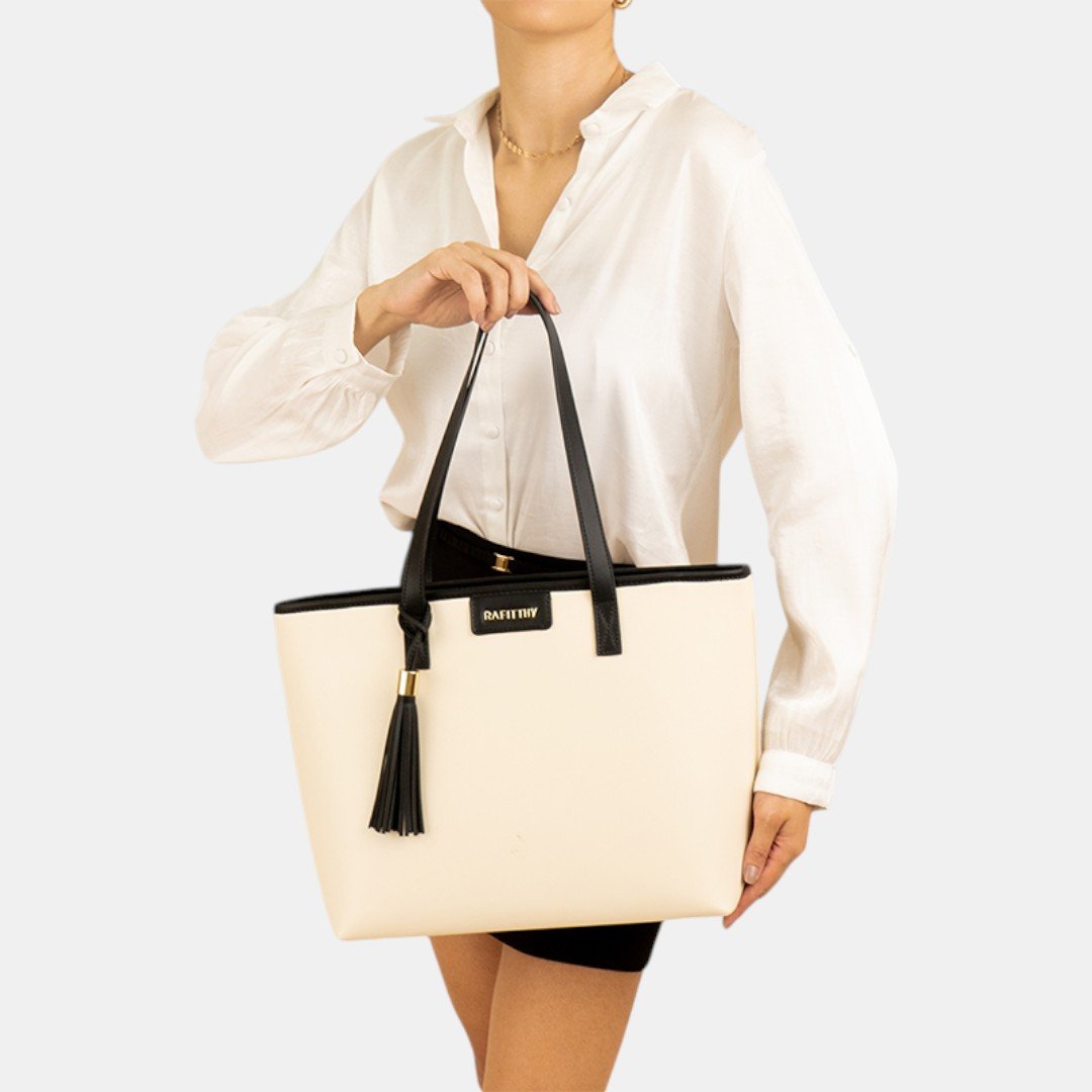 Bolsa Rafitthy Tote Tassel Essential Off com Preto Preto 2