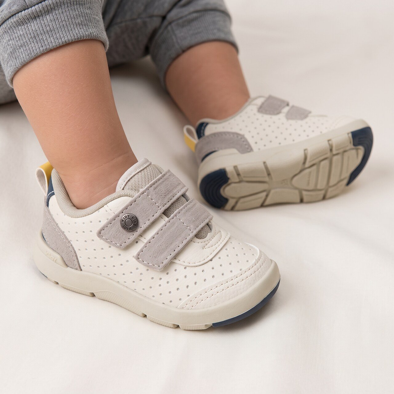Tênis Bebê Kidy Casual Sport Com Fecho Duplo Off White Branco 4