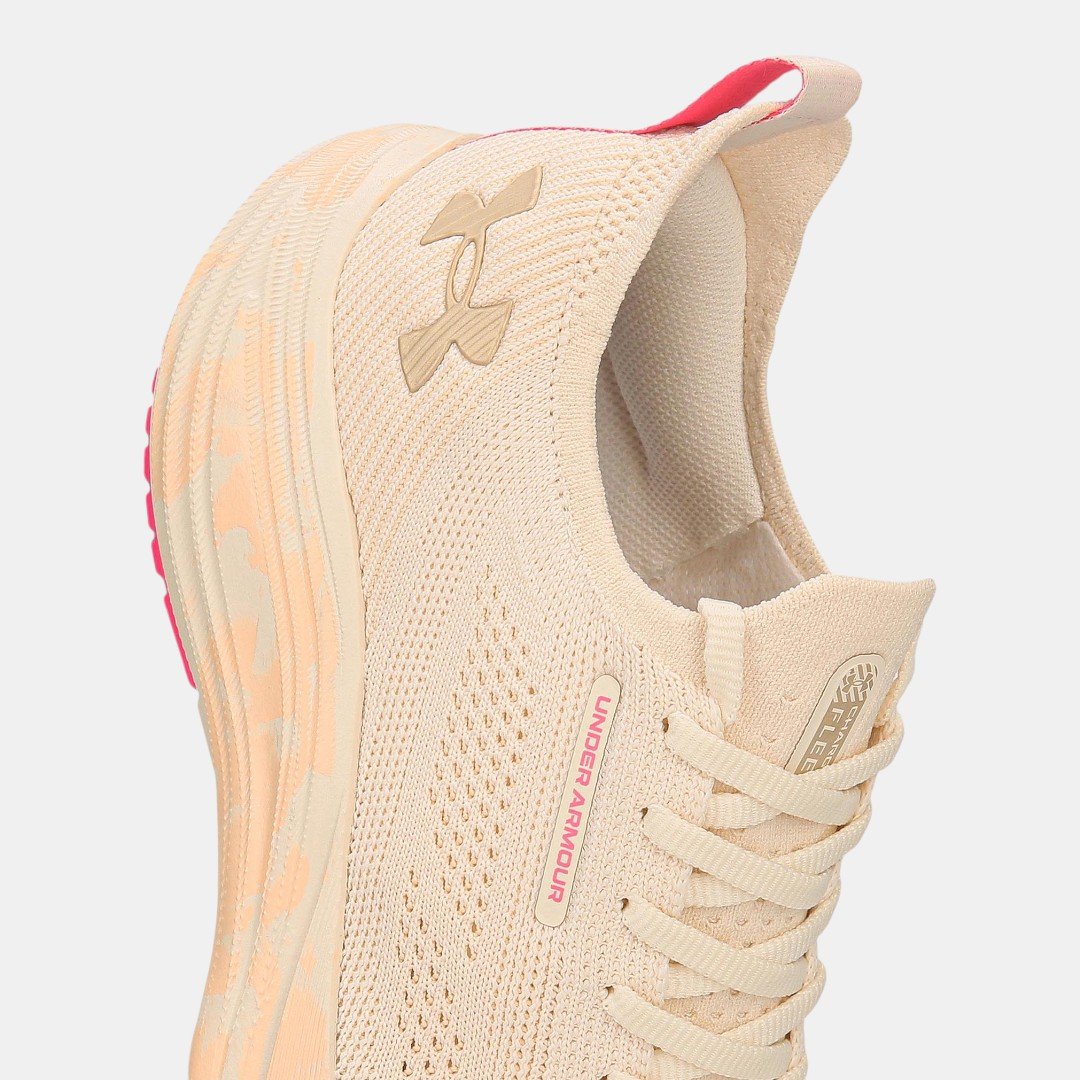 Tênis Under Armour Charged Fleek Bege com Rosa Bege 7