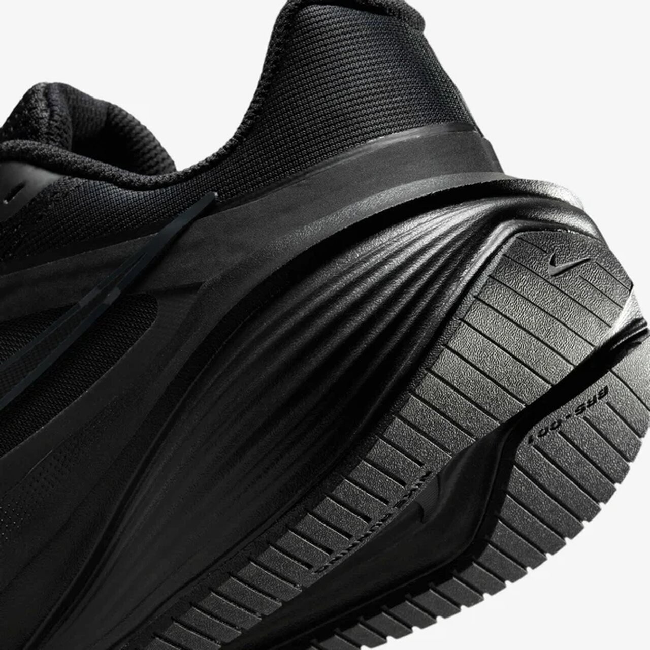 Tênis Nike Downshifter 14 Masculino Preto Preto 8