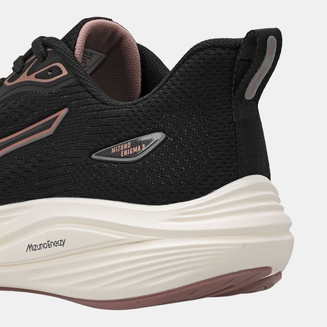 Tênis De Corrida Mizuno Enigma 3 Preto com Rosa Preto 8