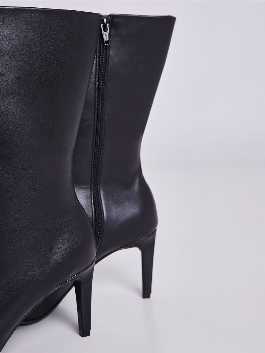 Bota de Couro Cano Medio Bico Fino Preto Preto 3