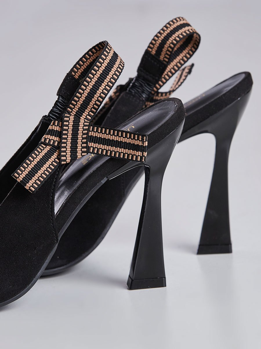 Scarpin Slingback com Tira Listrada Preto Preto 3