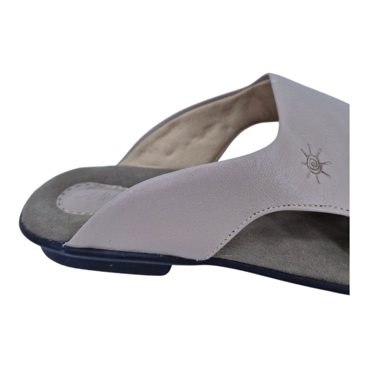 Sandália Rasteira Casual Feminina Em Couro Scarpetti 238-1354 Marrom Marrom/Bege 8