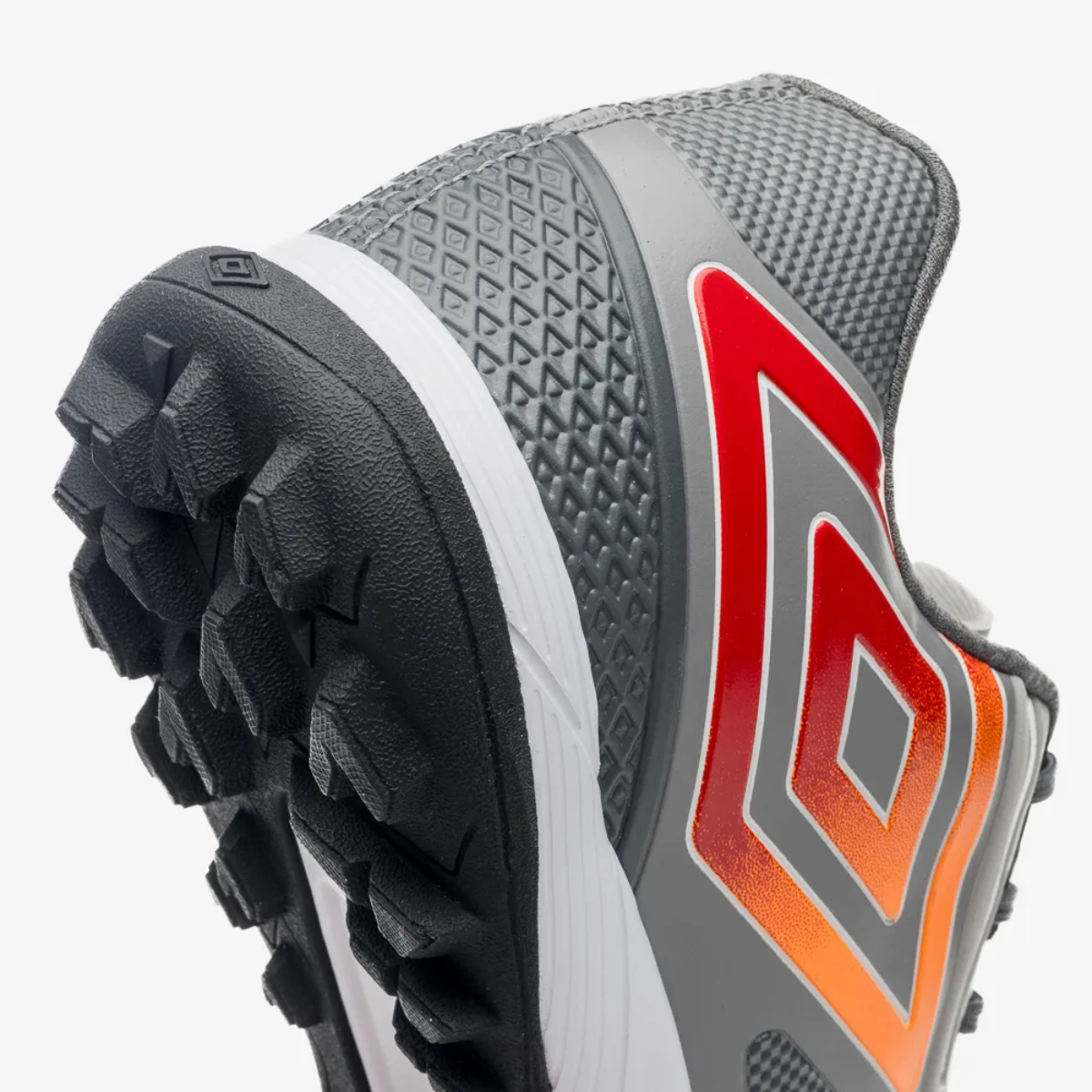 Chuteira Umbro Pro 5 Esporte Society Preto Laranja Prata/Grafite/Laranja 4