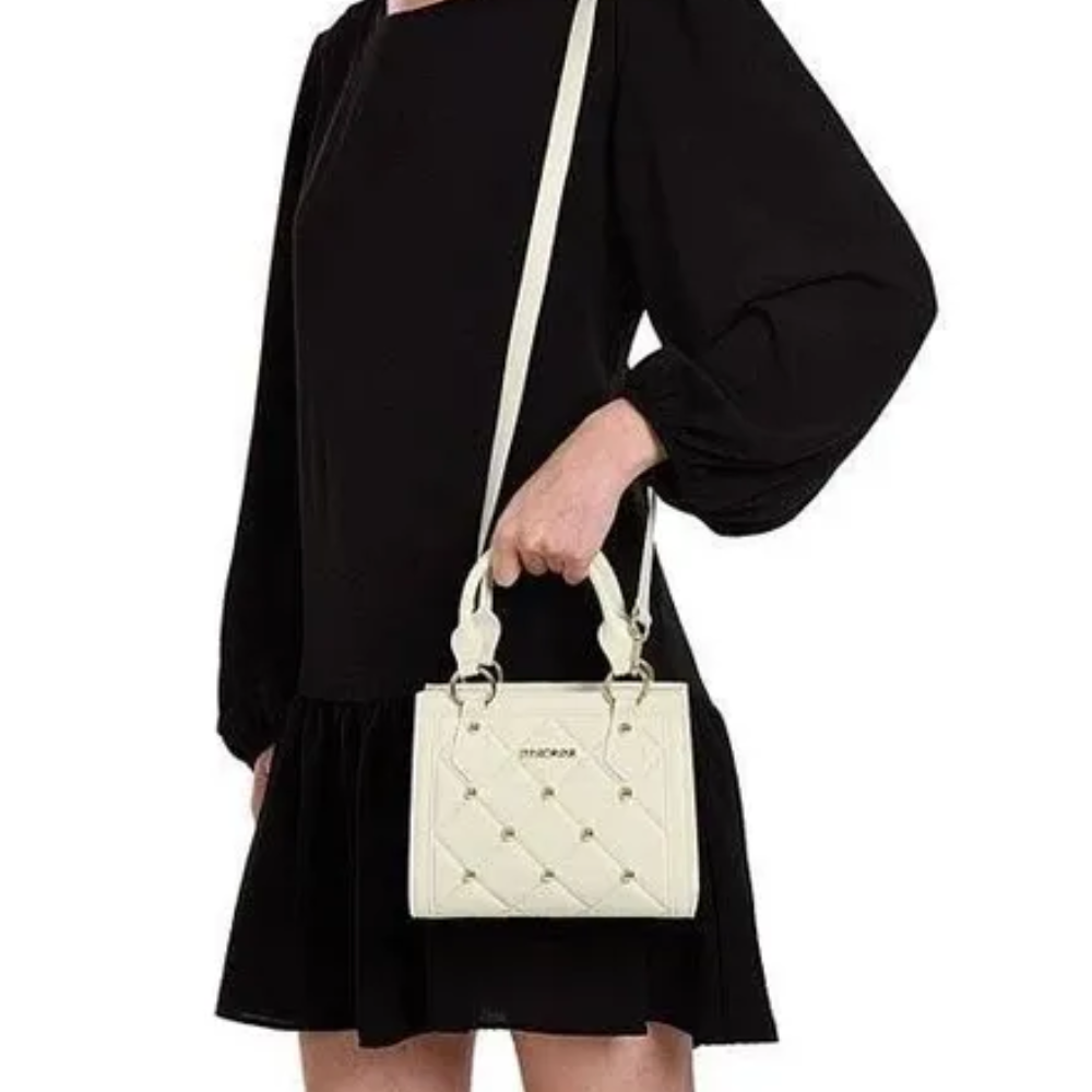 Bolsa Moleca Transversal Pequena Pedraria Alça de Mão Feminina Branco Off Branco Off 2