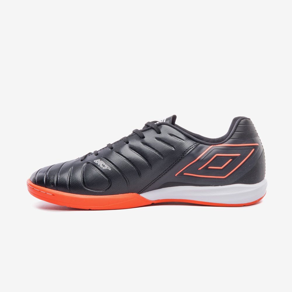 Chuteira Umbro Fifty VI Futsal Preto/Coral/Branco 5