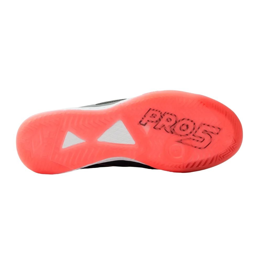 Chuteira Umbro Futsal Pro 5 Bump Preto/Prata 5