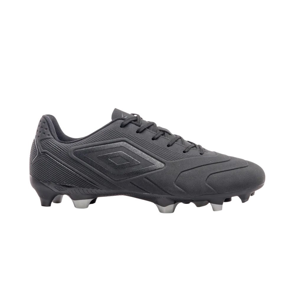 Chuteira Umbro Campo Attak III