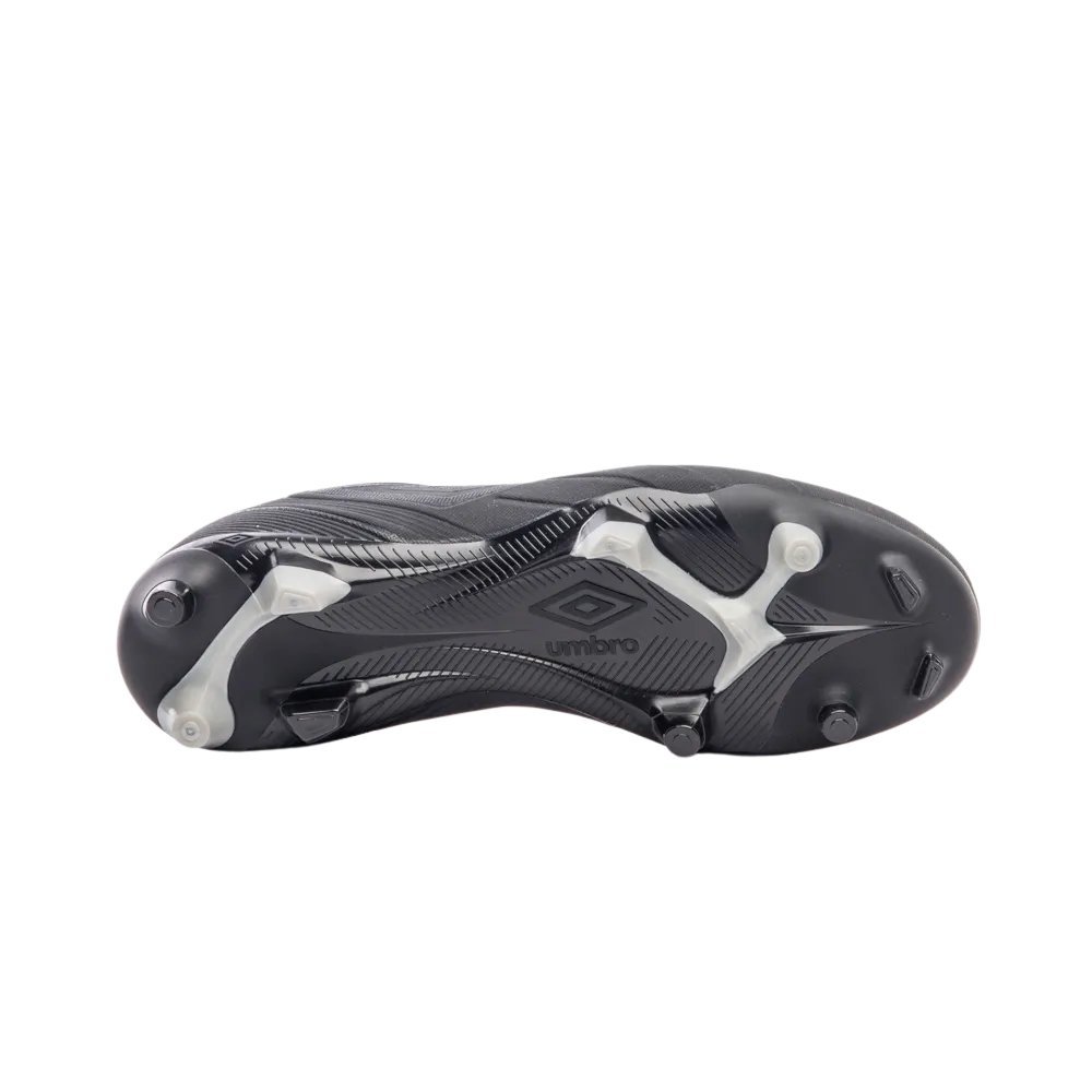 Chuteira Umbro Campo Attak III Preto 5