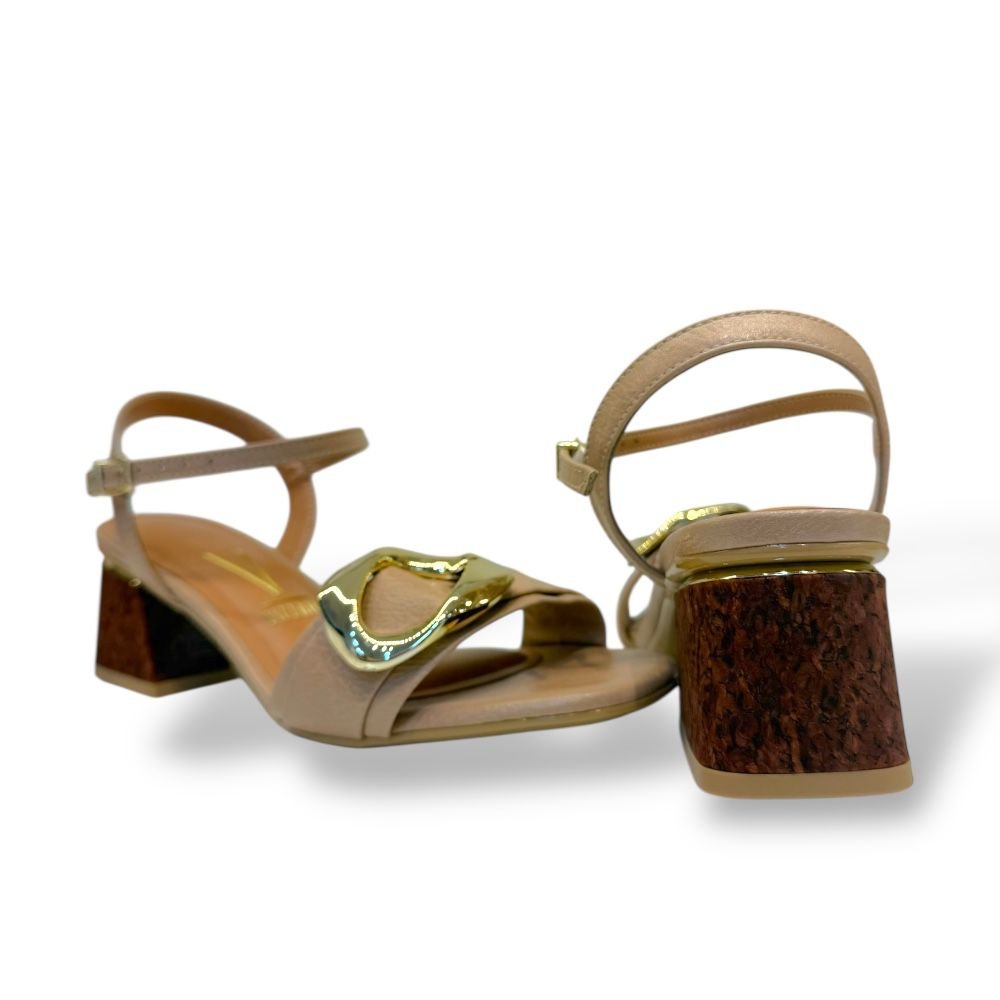 Sandália Vizzano Salto Bloco C/ Fivela Decorativa 6428.155 Bege 4