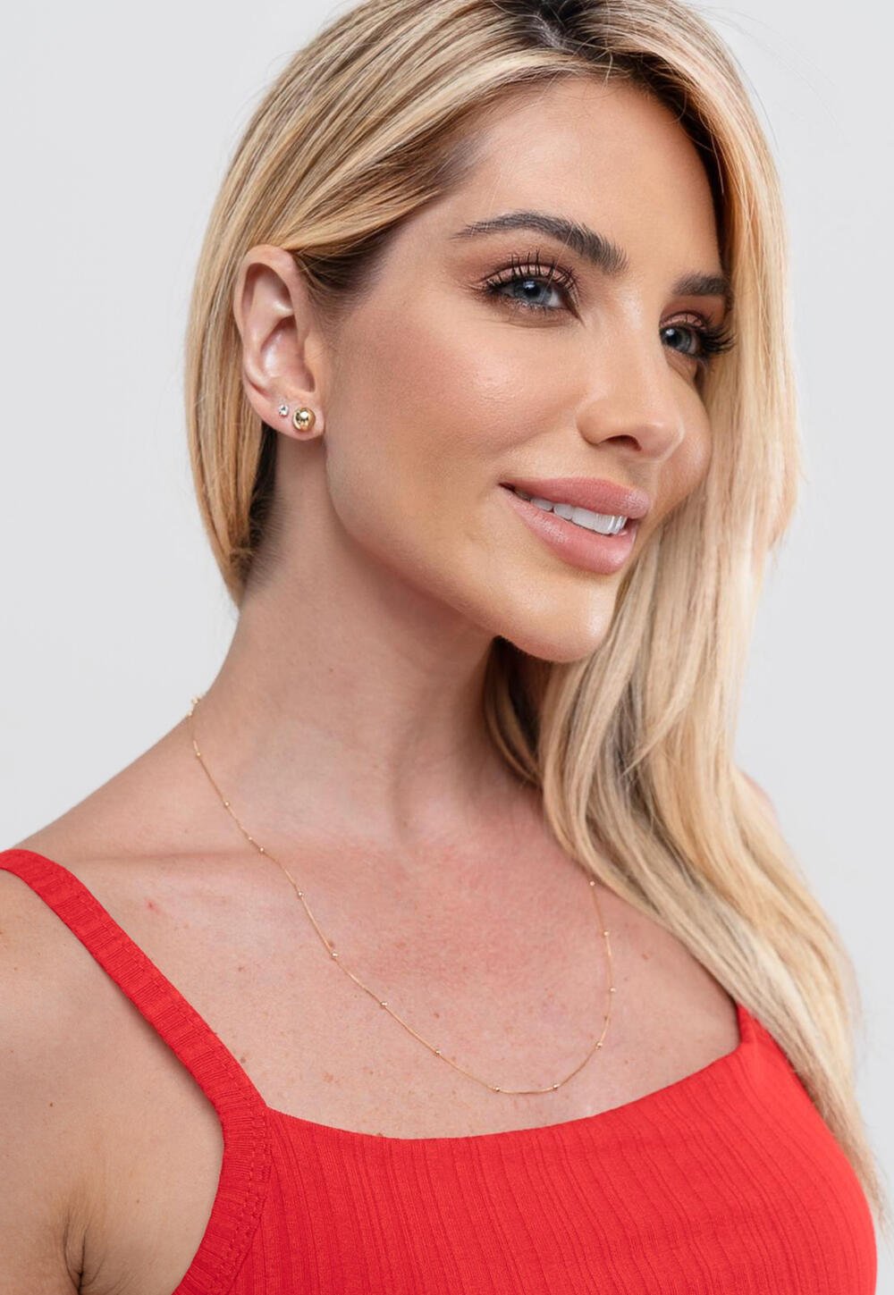 Brinco Semijoia de Bolinha Liso Banhado a Ouro 18k Dourado 2