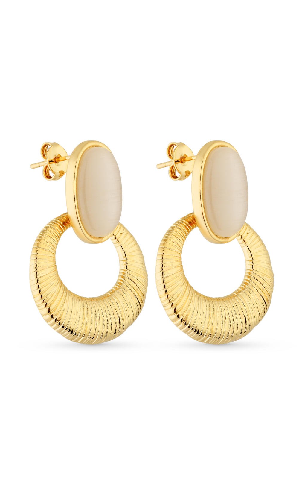 Brinco Madrepérola Oval Dourado Banhado Ouro Dourado 2