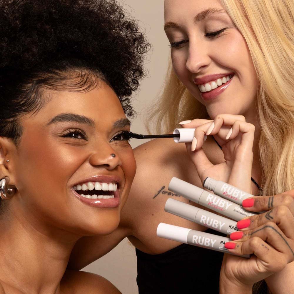 Máscara de Cílios Magic Size À Prova D'Água - Ruby Kisses Preto 6