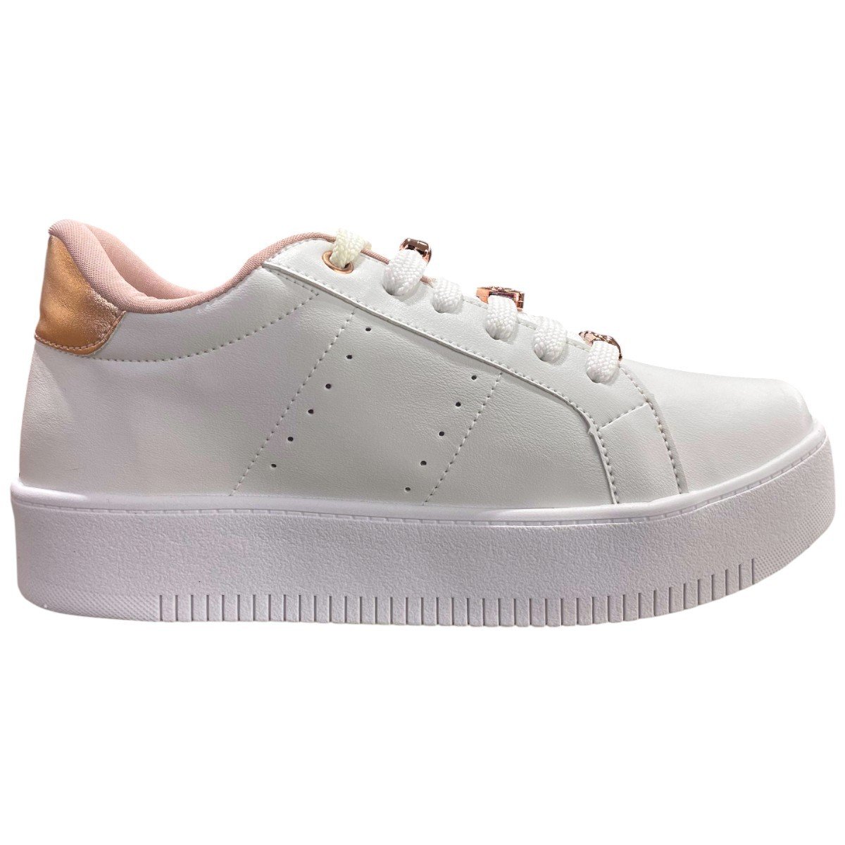 Tênis Casual Feminino Izalu Flat Sola Alta Com Pingentes