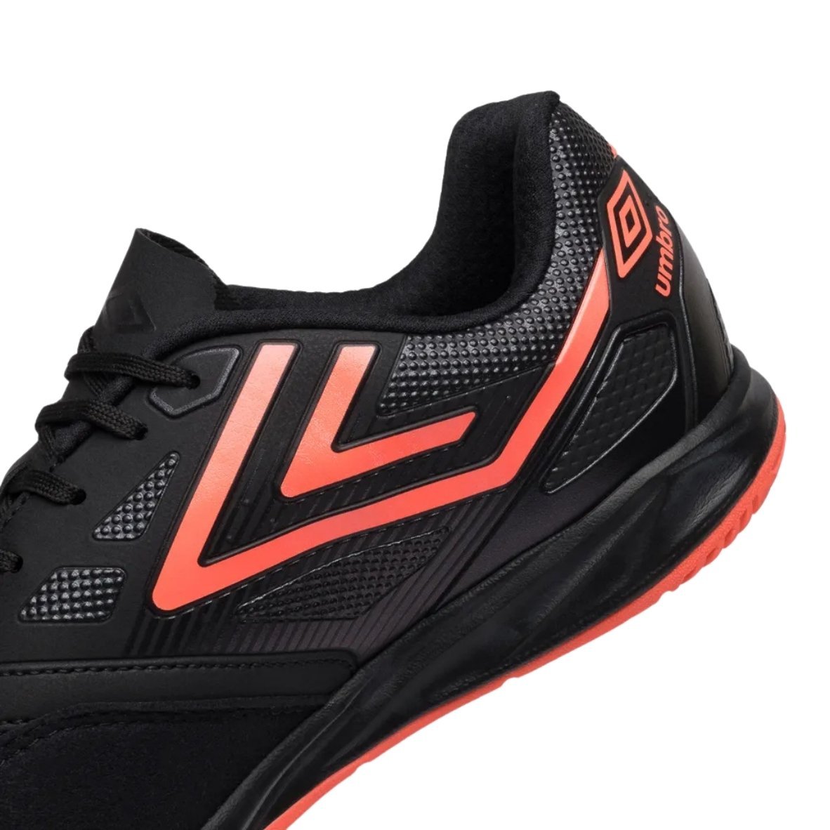 Chuteira Umbro Pro 5 Bumb Club Futsal Preto 8