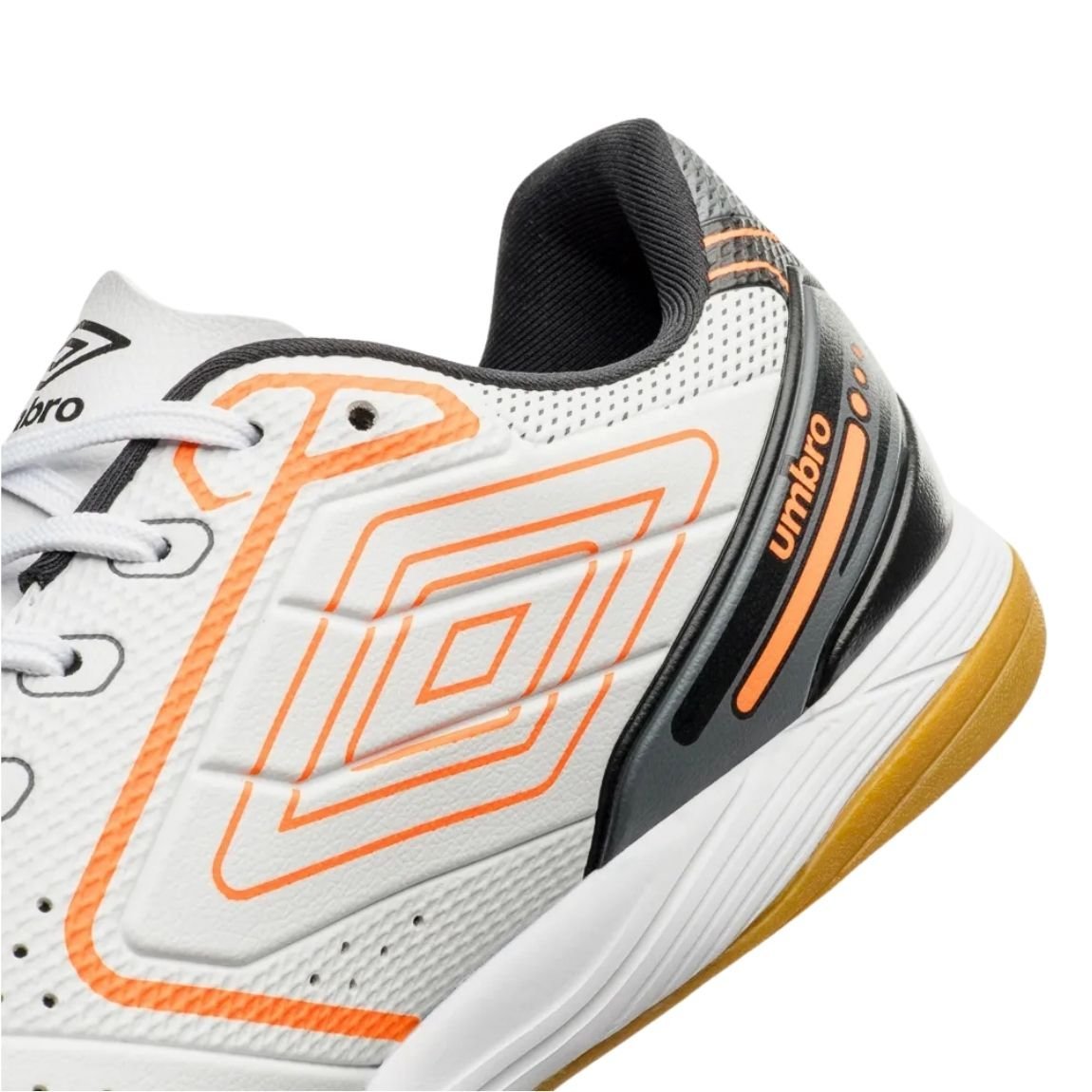 Chuteira Umbro Neo Comfort II Futsal Branco 8