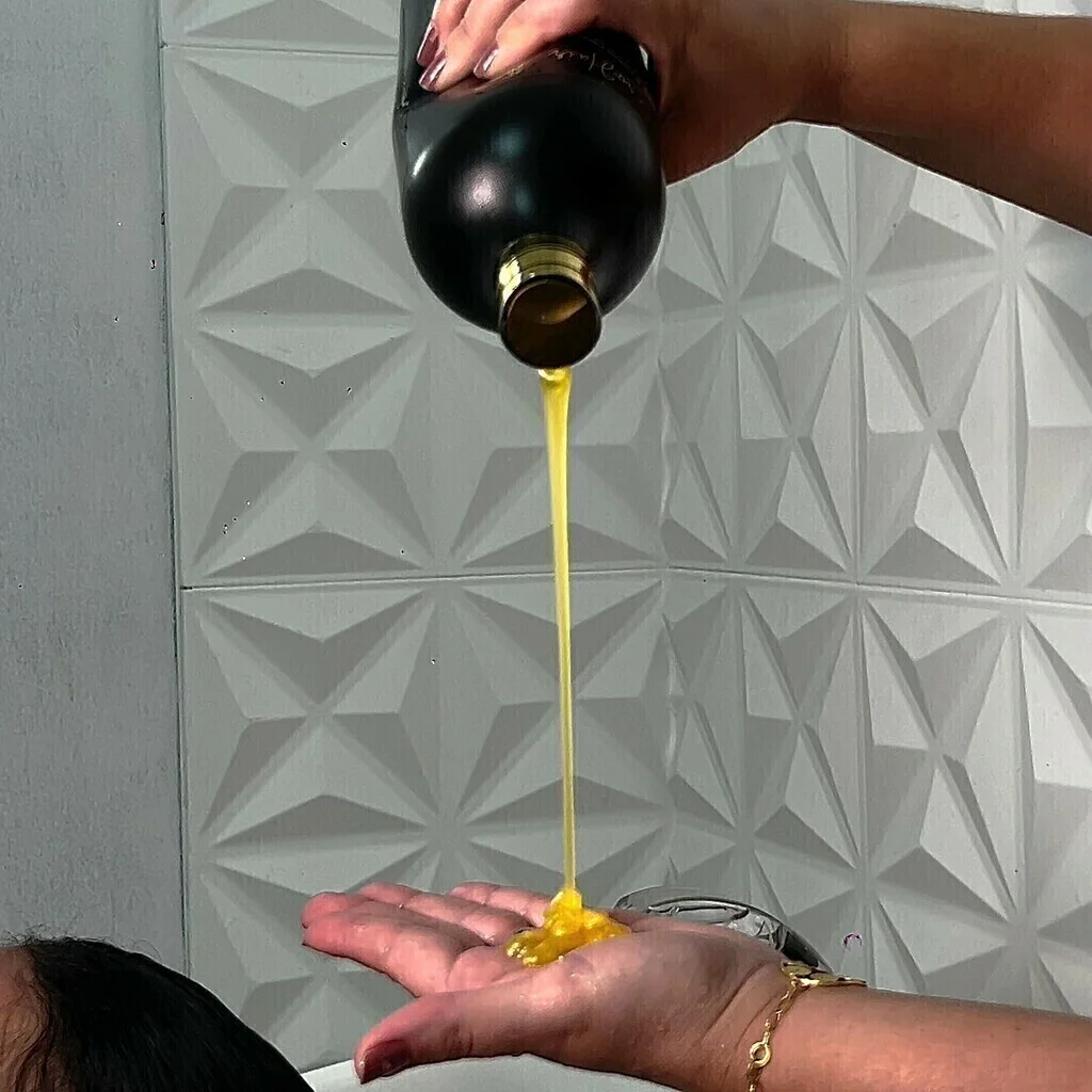 Shampoo de Tratamento Hidratacao Protetora Ouro 24k 300ml - Prohair 300ml 3