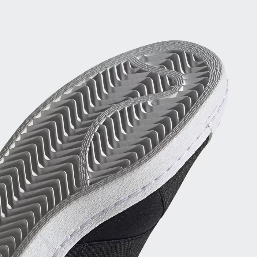 Tenis adidas Slip-On Preto/Branco 7