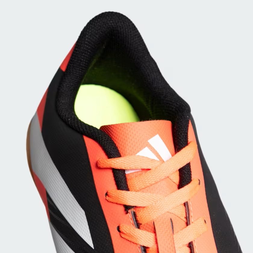 Chuteira Adidas Predator Essentials 24.5 Futsal Preto 10