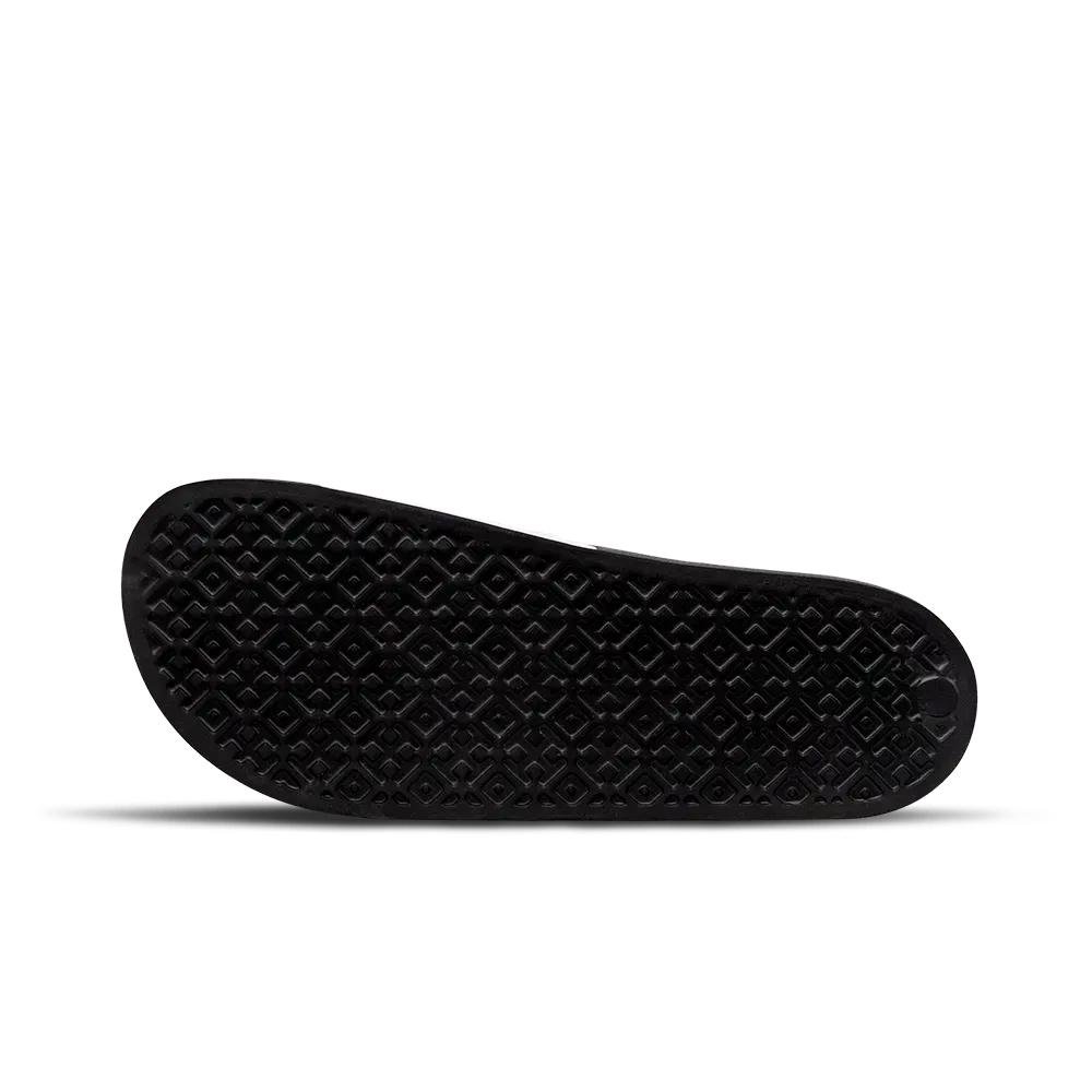 Chinelo Penalty Slide Y-1 Preto/Branco 4