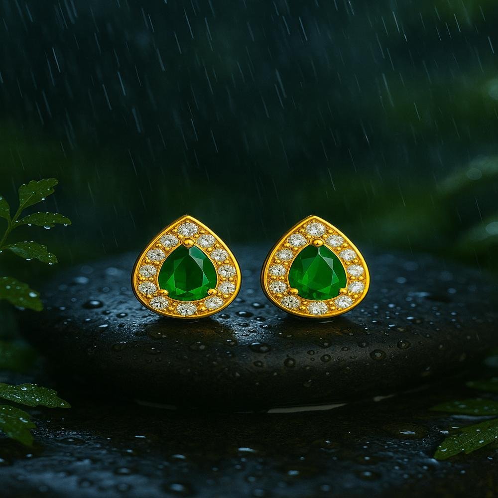 Brinco Gota Cravejado em Zircônias Esmeralda 10x12mm Ouro Dourado 6