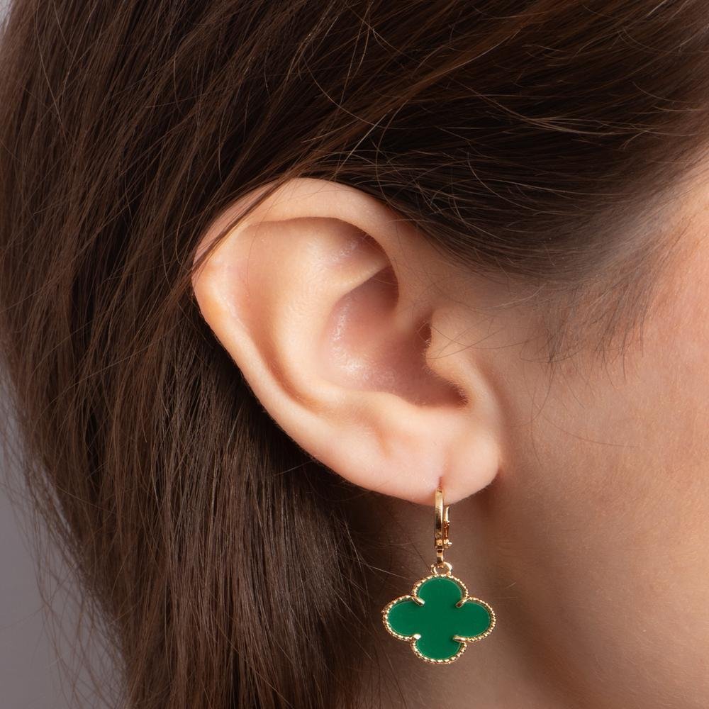 Brinco Click Trevo Esmeralda 15mm Ouro Dourado 2