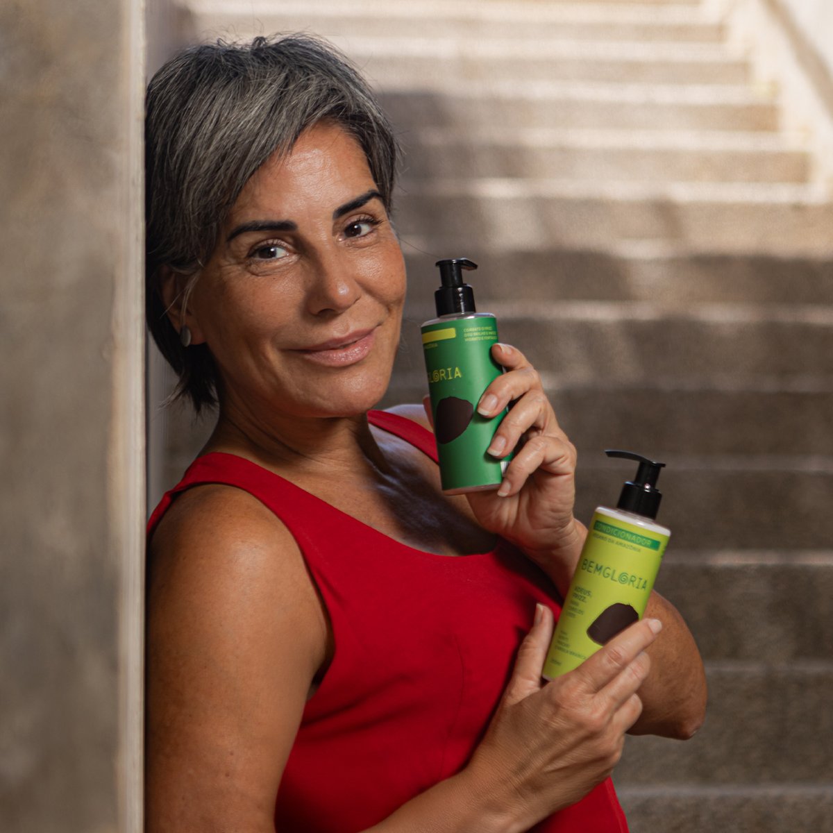 Kit Shampoo e Condicionador para cabelos Lisos e com Frizz - Bemgloria 250ml ÚNICO 3