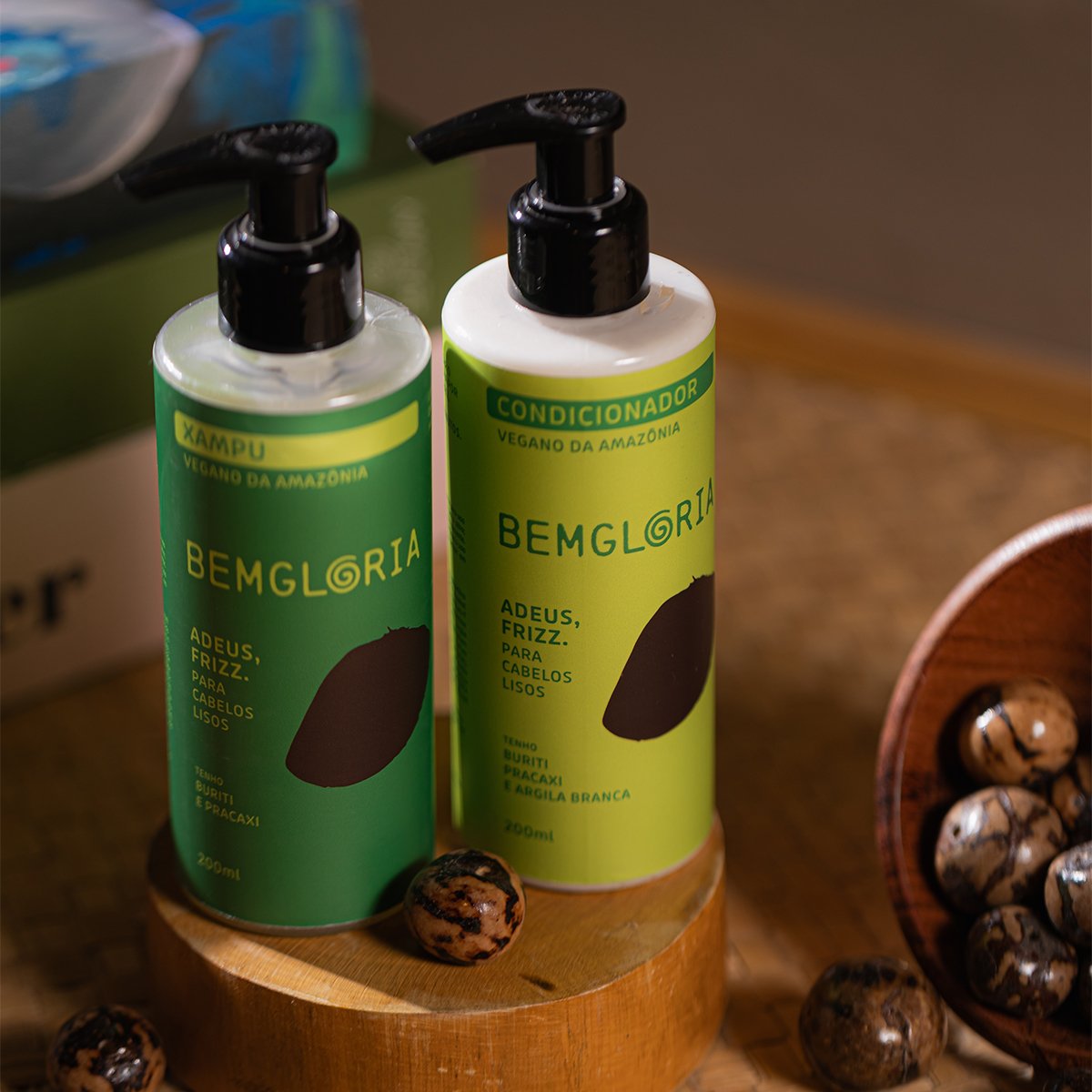 Kit Shampoo e Condicionador para cabelos Lisos e com Frizz - Bemgloria 250ml ÚNICO 4