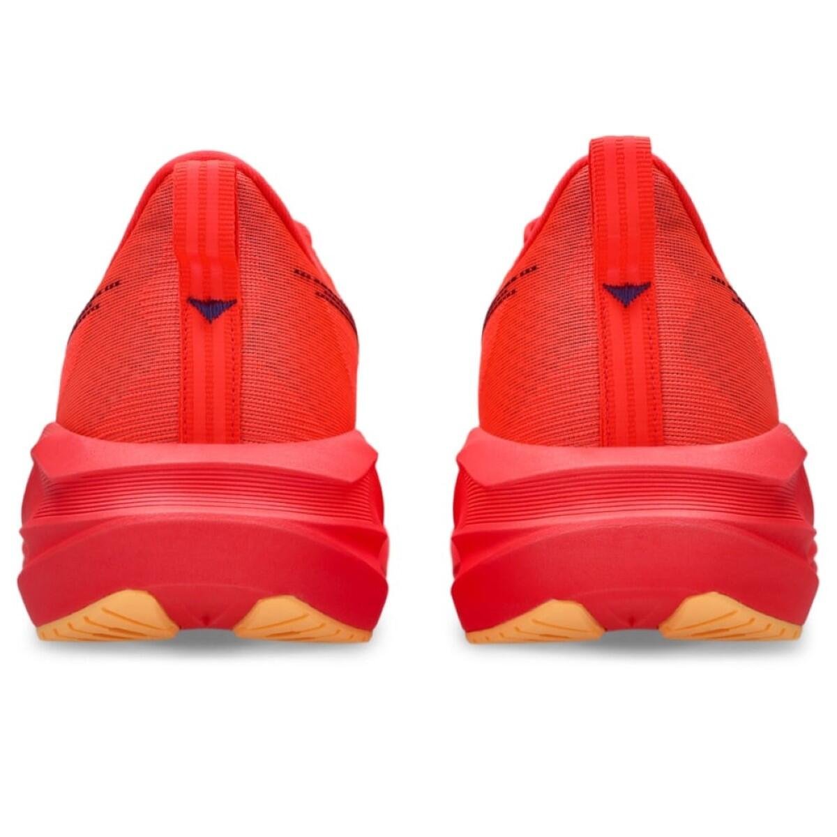 Tênis Asics Novablast 5 Masculino Vermelho 4