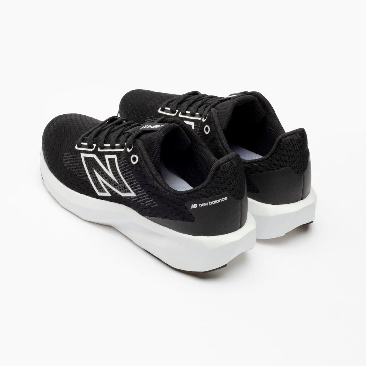 Tênis New Balance 413 v3 Masculino Preto/Branco 5