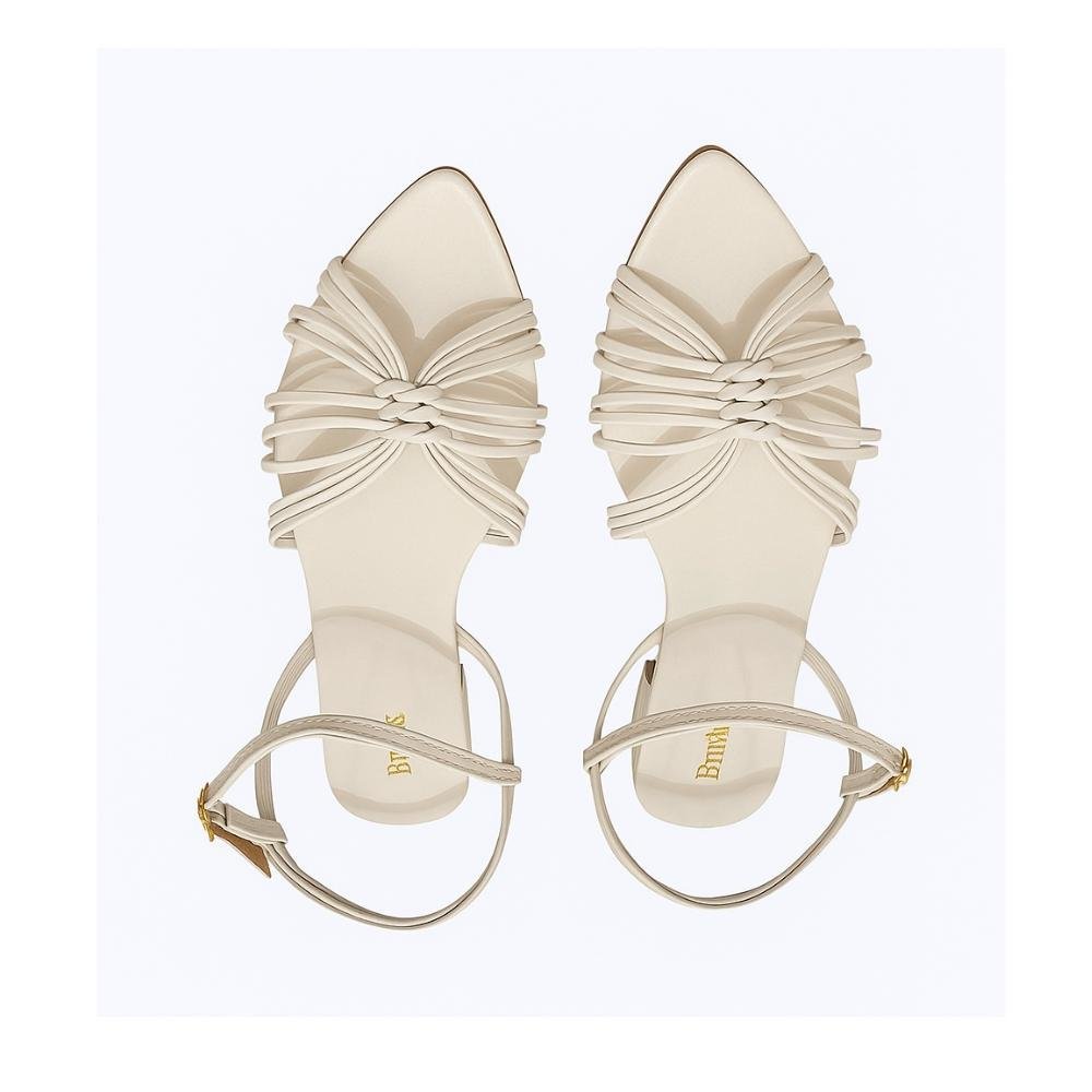 Rasteirinha Bico Folha e Fechamento em Fivela Off White 3