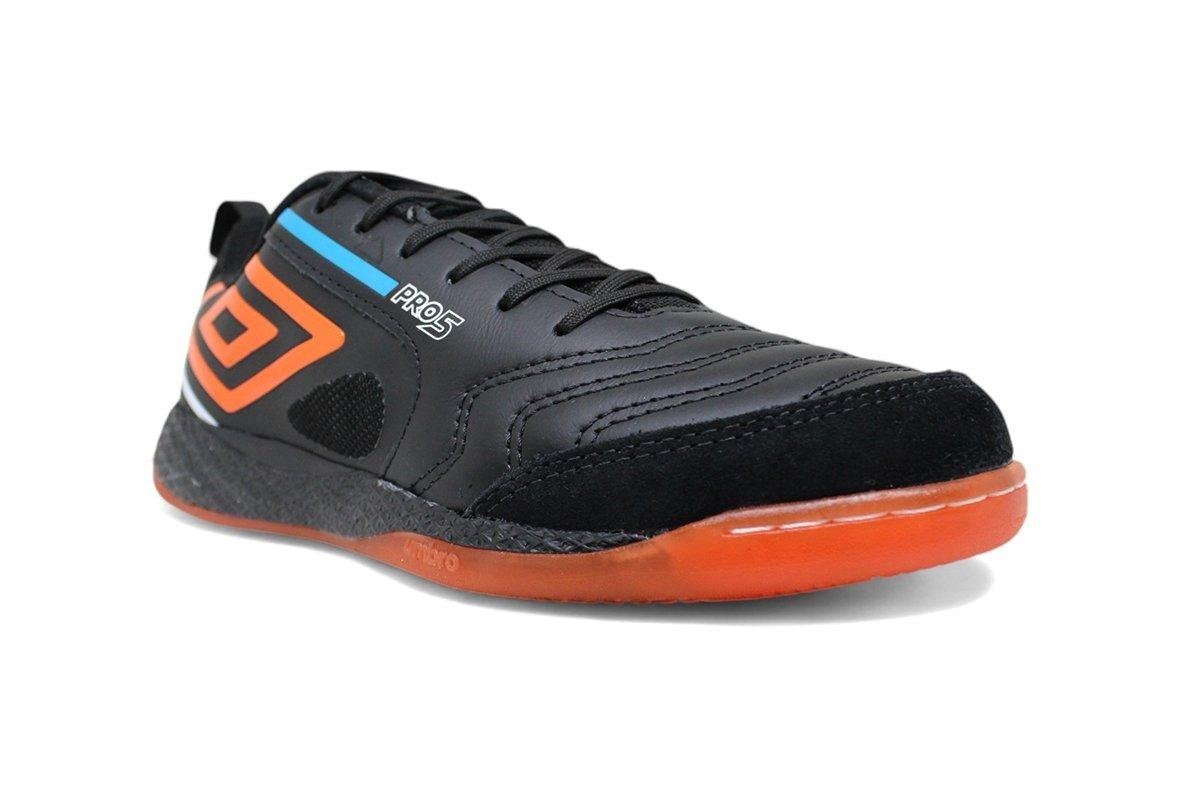 Chuteira  Futsal Umbro Pro 5 Bump Preto/Laranja 2