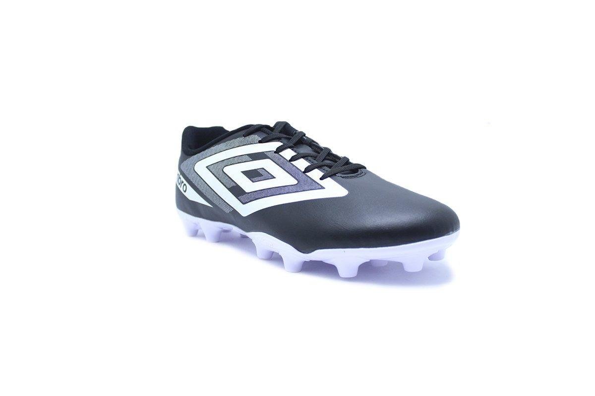 Chuteira campo Umbro Beat - unissex - preto e branco Preto 5