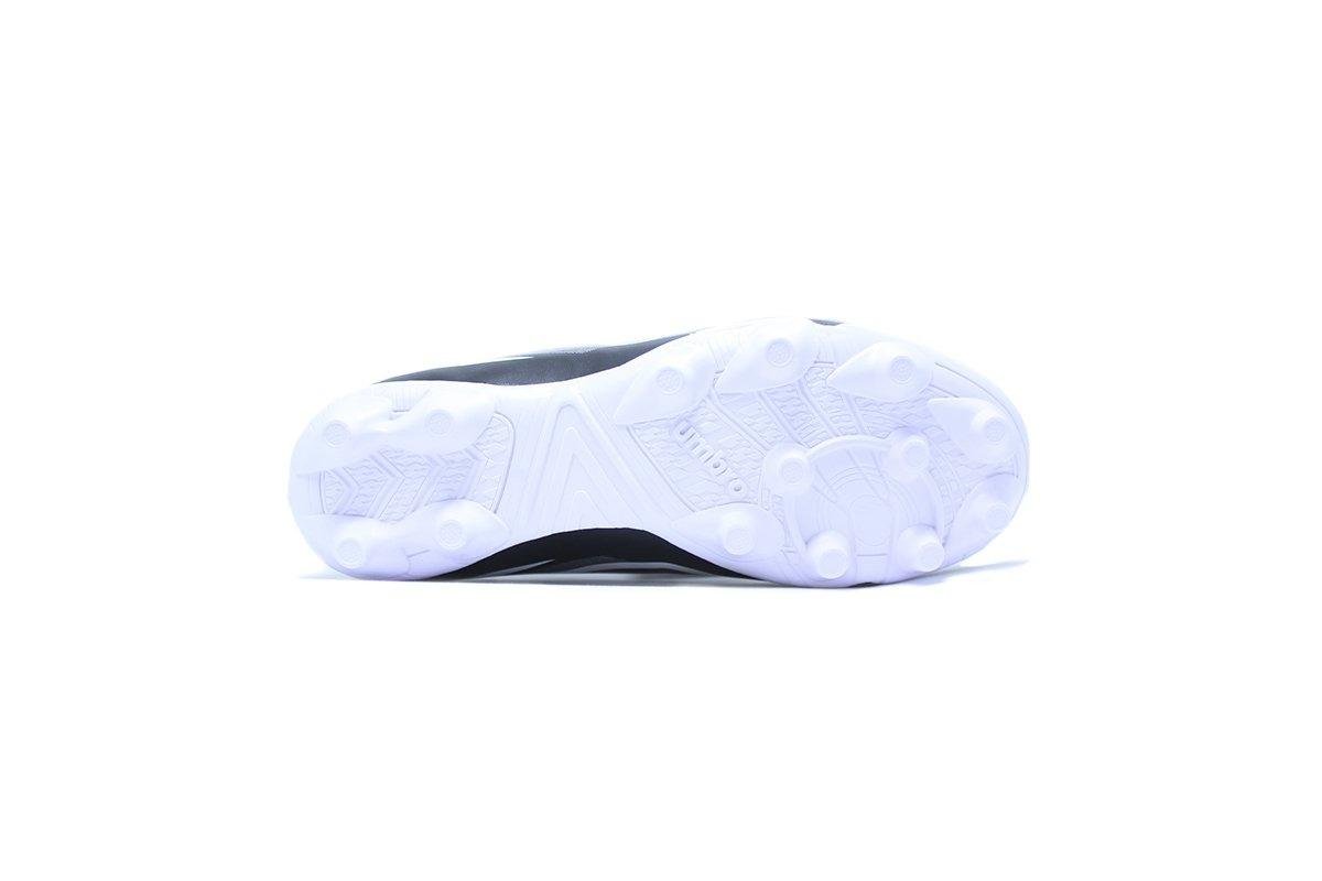 Chuteira campo Umbro Beat - unissex - preto e branco Preto 6
