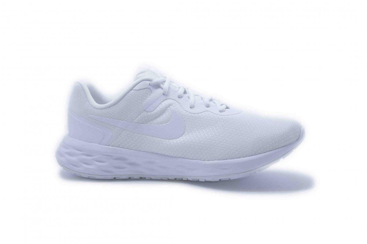Tênis Nike Revolution 6