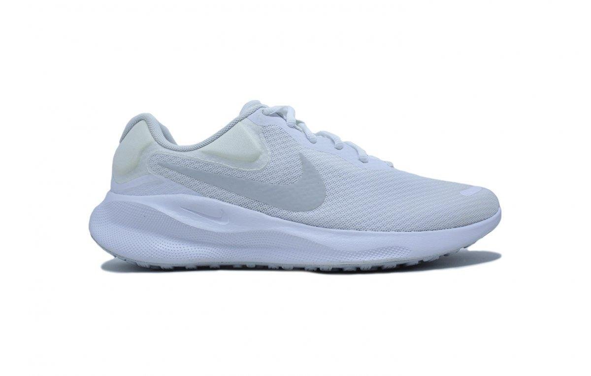 Tênis Nike Revolution 7