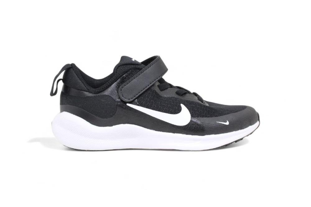 Tênis Nike Revolution 7 PSV